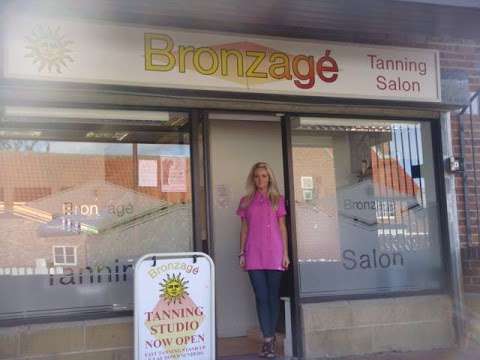 Bronzage Tanning Salon photo